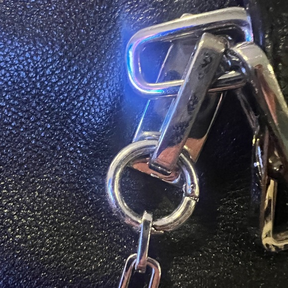 Black leather Michael Kors purse - Picture 3 of 7